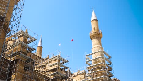 Turkish-Cypriot-and-Turkish-flags-fly-between-the-Minarets-on-Selmiye-Mosque