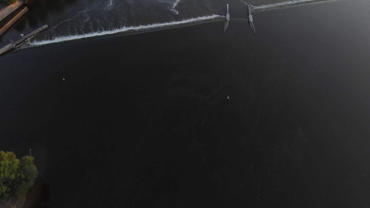 일출, 프라하, 체코 공화국에서 블타바 강과 프라하 성의 공중 전망