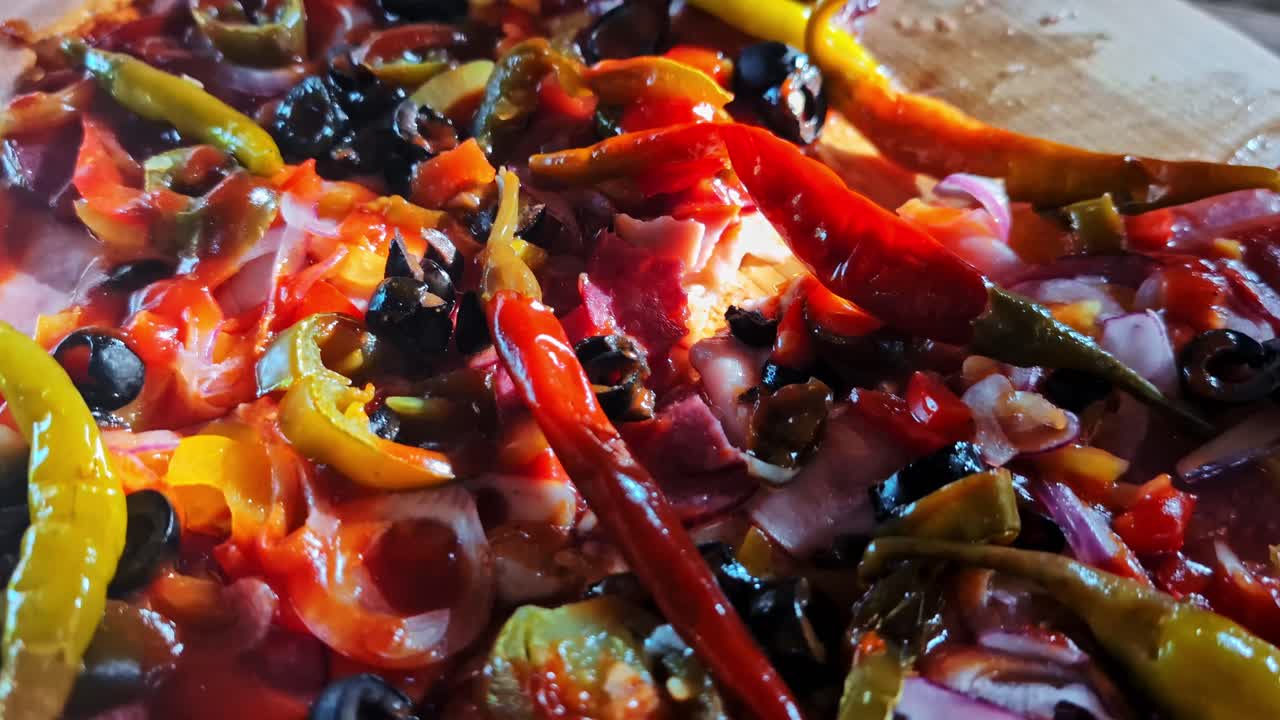 Close-up dish Italian-style pizza vegetarian dish topped with roasted vegetables