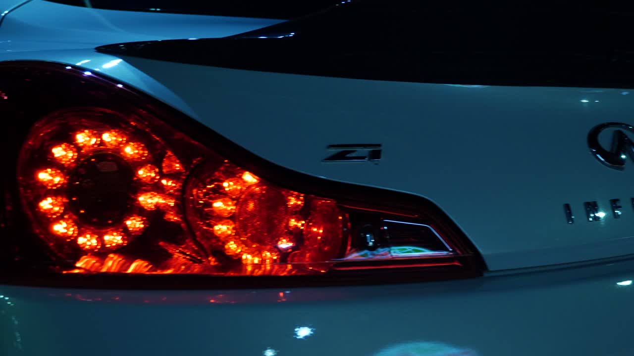Infiniti Tail Light