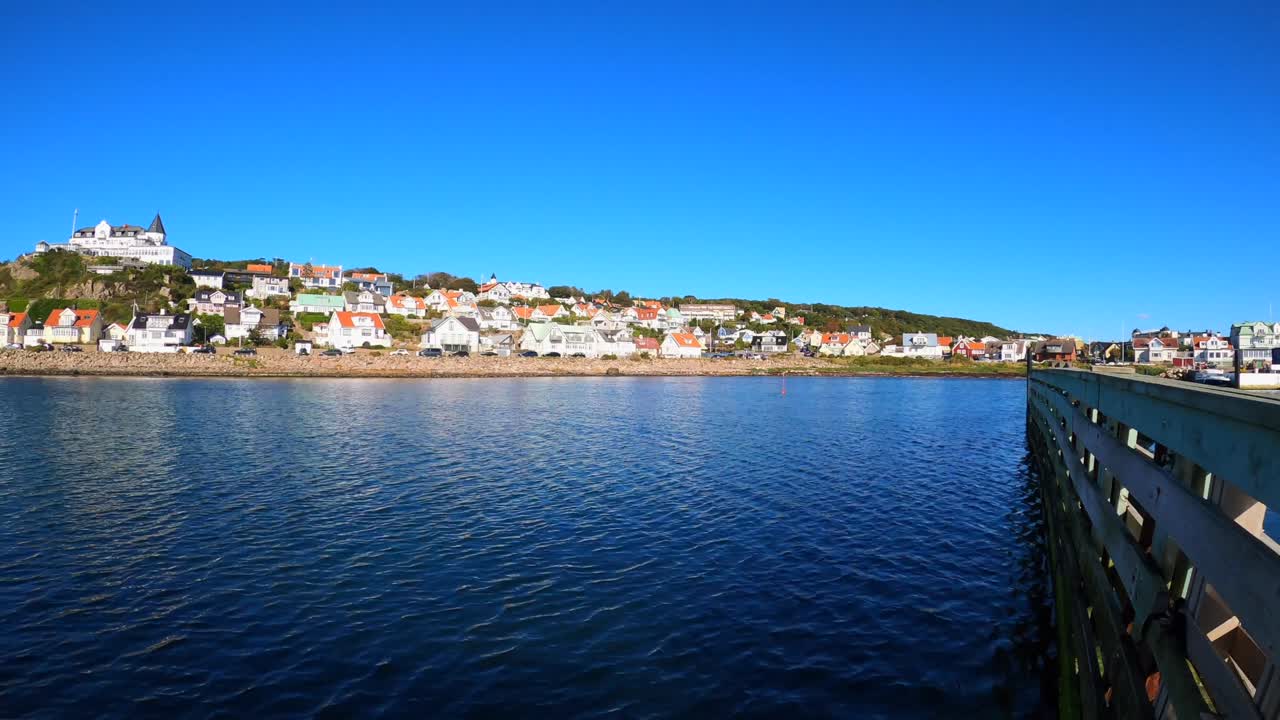 Timelapse da entrada do porto de Mollë, Suécia