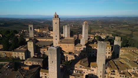 Feste-Luftaufnahme-Von-San-Gimignano