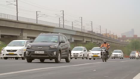 traffic on a freeway in india