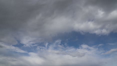 Zeitraffer-Von-Blauem-Himmel-Und-Wolken
