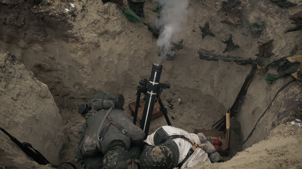 Scena di guerra di trincea della Prima o Seconda Guerra Mondiale