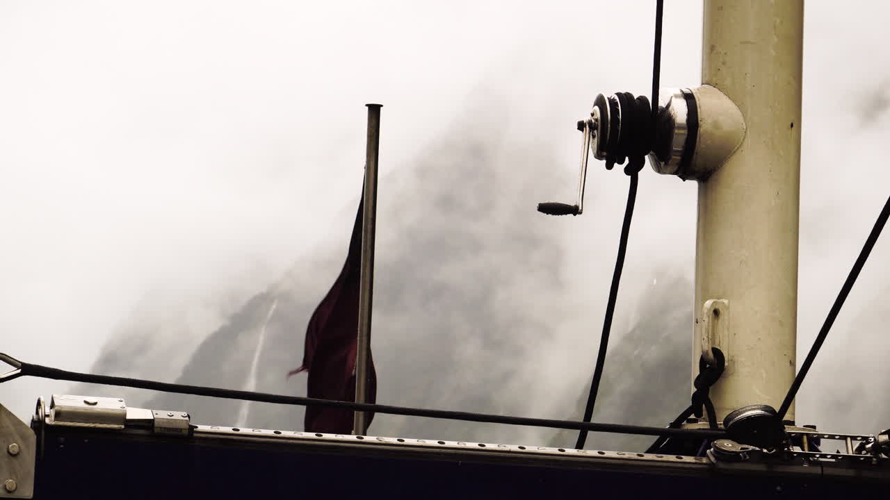 강에서 보트 여행