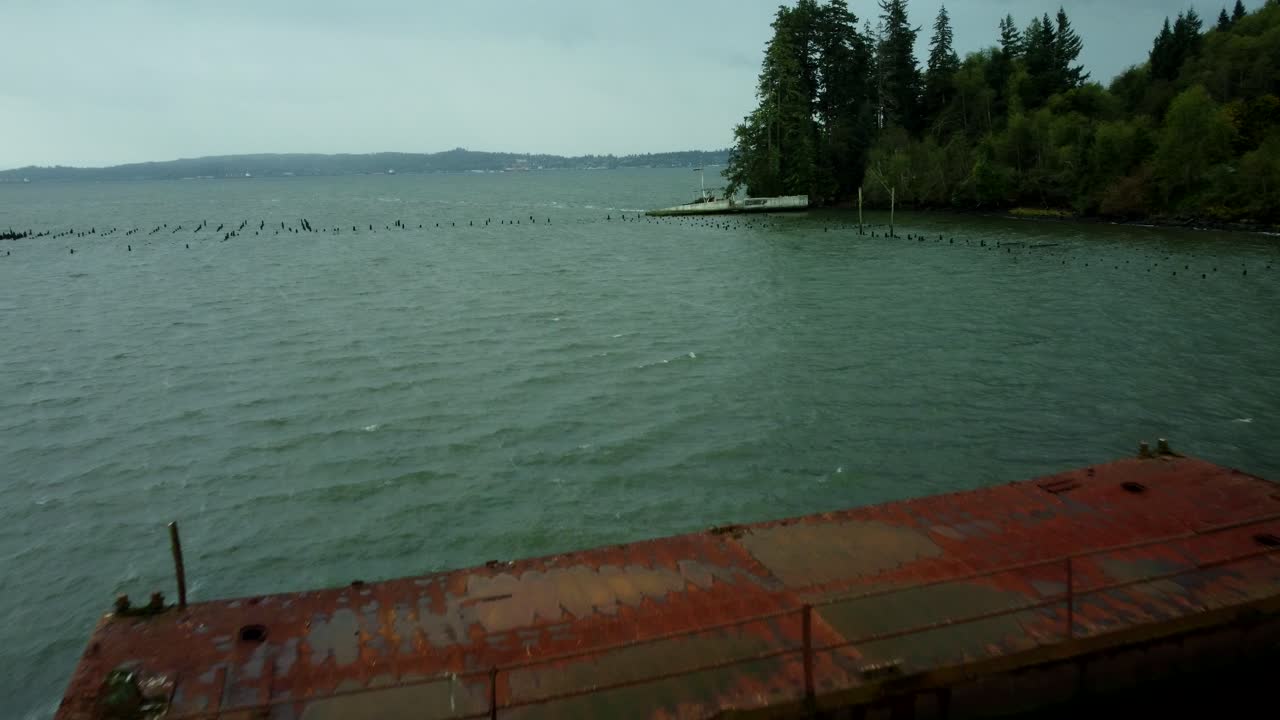 US, WA, Chinook, 2025-10-25 - Drone view of the wreck of the hydrofoil USS Plainview on the Columbia River