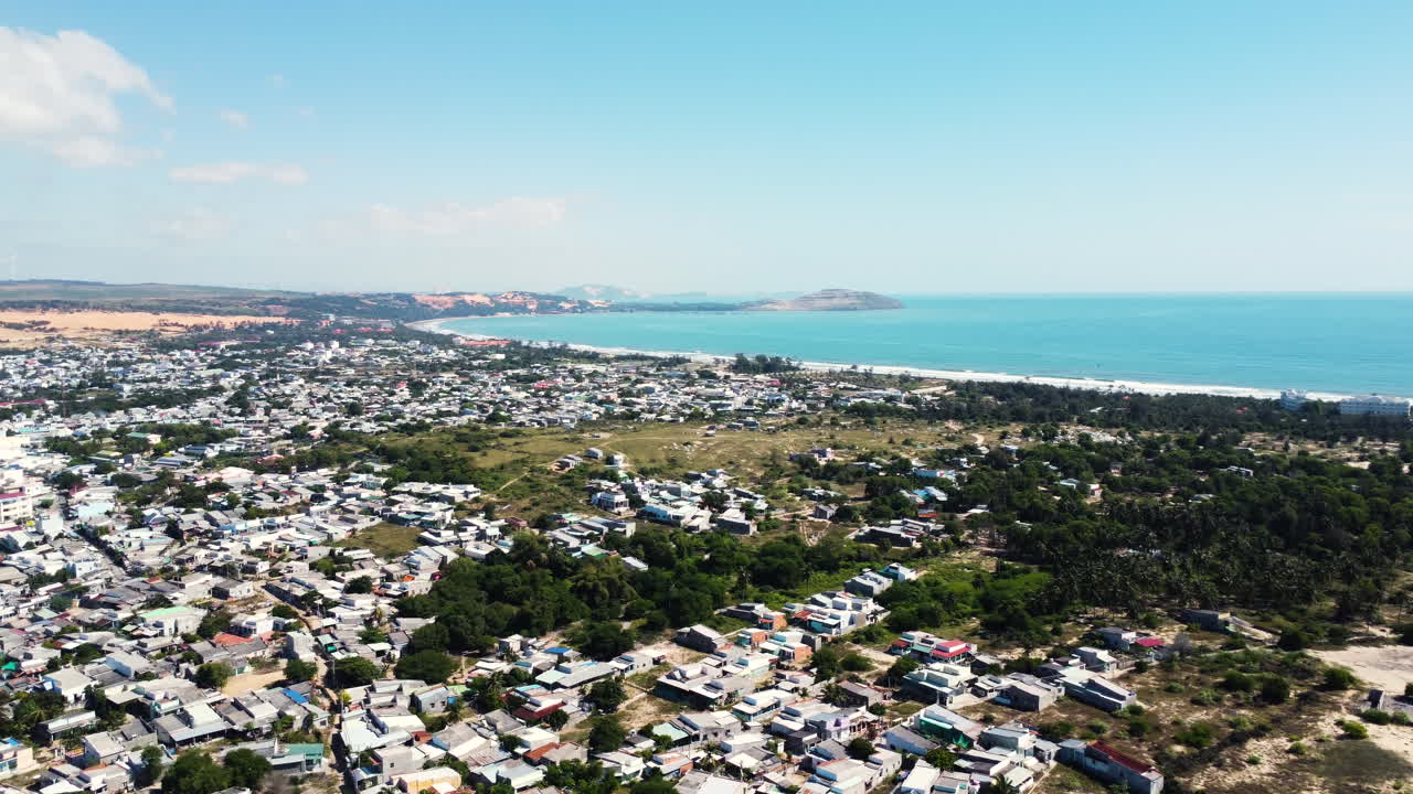 인구 밀도가 높은 무이네 반도의 조감도