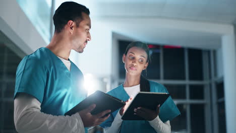 Hospital,-discussion-and-doctors-on-tablet