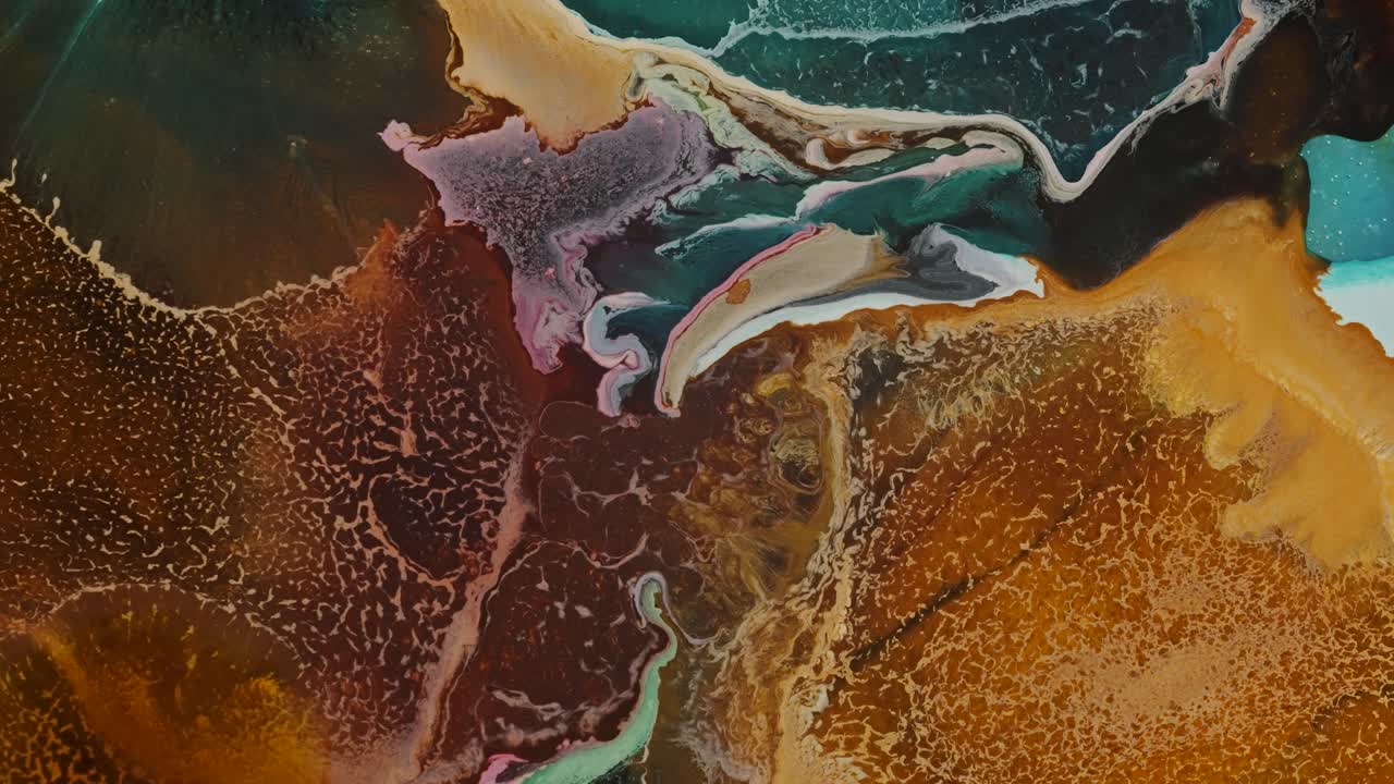 tinta líquida de colores mixtos en movimiento abstracto