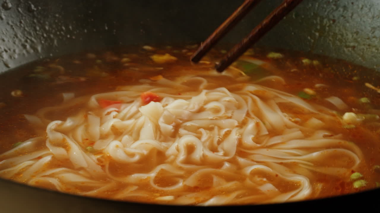 Cooking Thai Noodle Soup