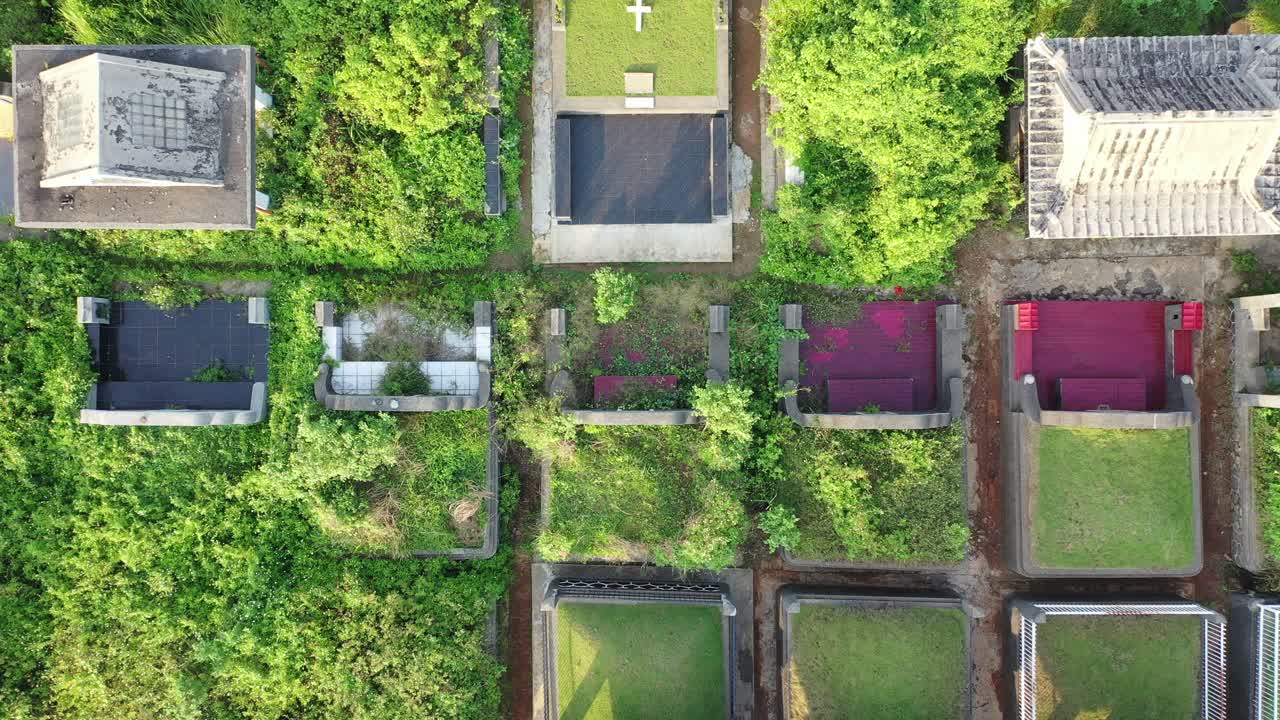 vista aérea de un cementerio