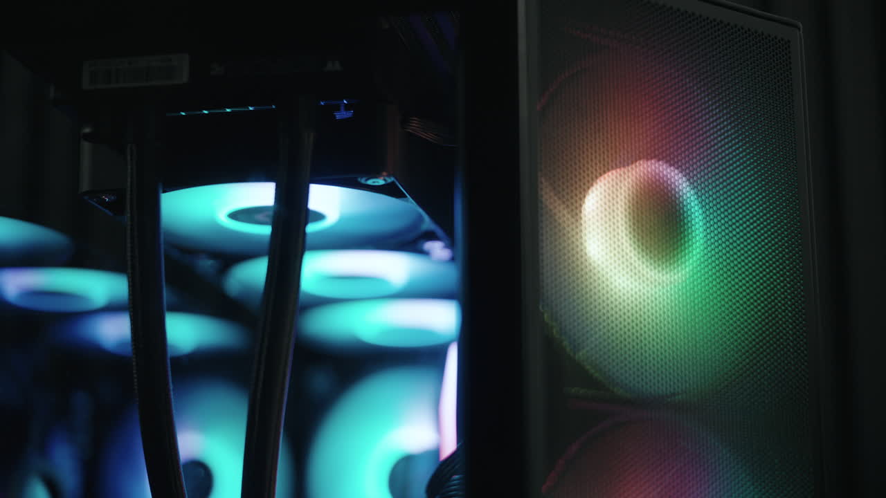 Close-up van kleurrijke RGB PC-componenten