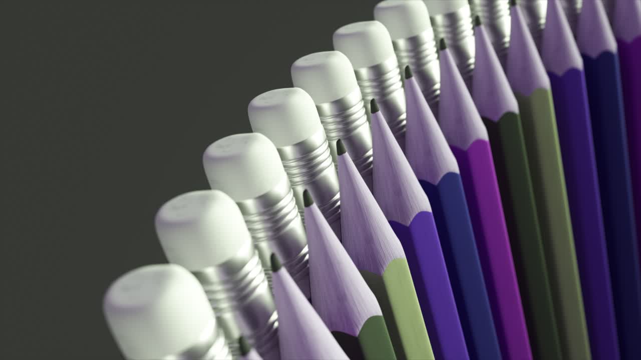 lápices de colores en una fila