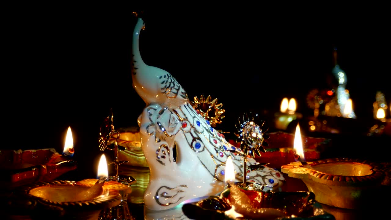 어두운 곳에서 불타는 데파발리