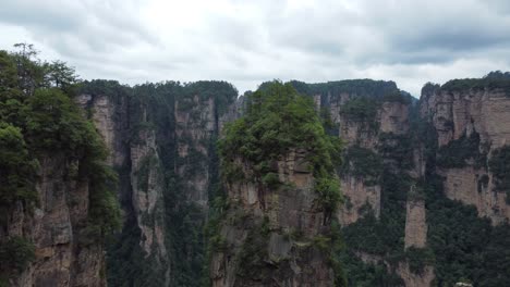 el pilar del cielo de la montaña avatar en china