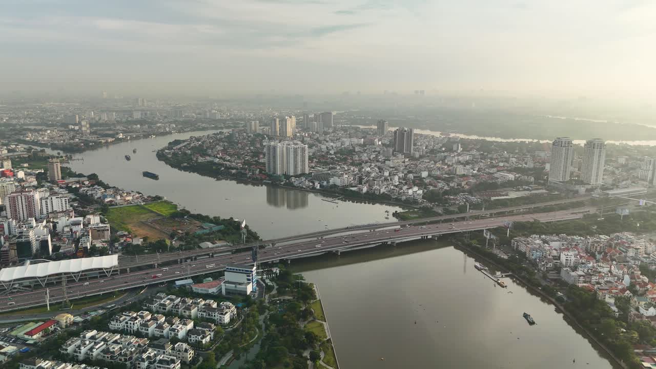 Ho Chi Minh Şehri Silüeti - Vietnam, yukarıdan görünüm.