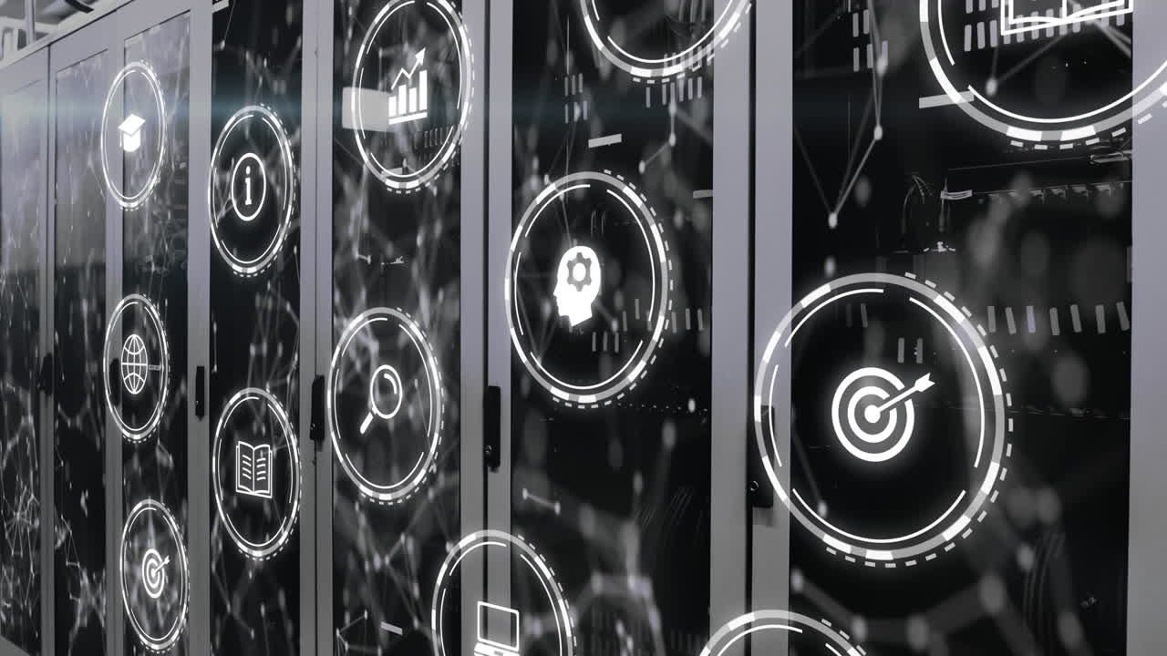 animación de múltiples iconos digitales y red de conexiones contra la sala de servidores de computadora