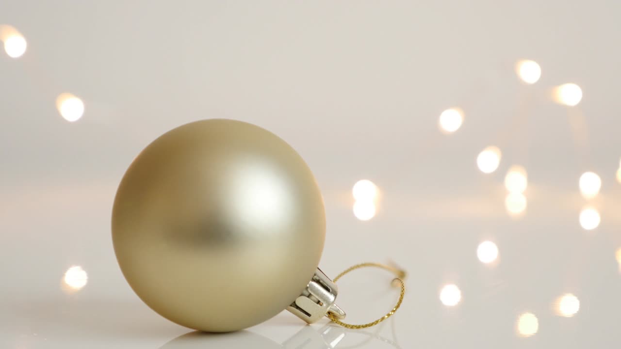 반이는 크리스마스 장식품 클로즈업 4k 비디오