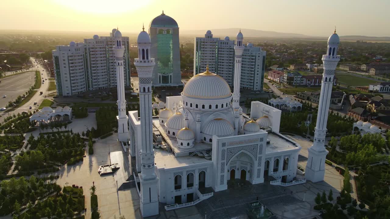 이슬람교도들의 자랑스러운 모스크, 선지자 무함마드 (muhammad) 의 이름을  모스크.