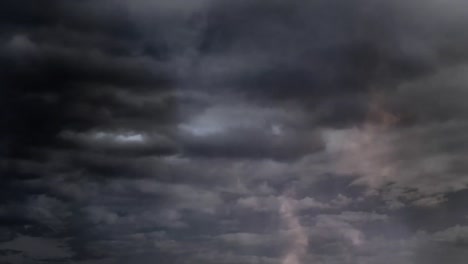 Thunders-in-the-sky-with-clouds