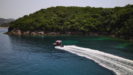 Sivota-Boot-Insel-Hüpfen-Griechenland