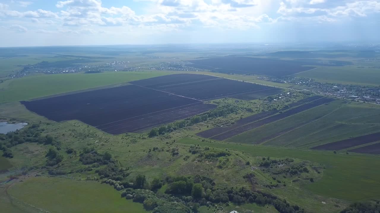농경지 및 농촌 풍경의 공중 사진