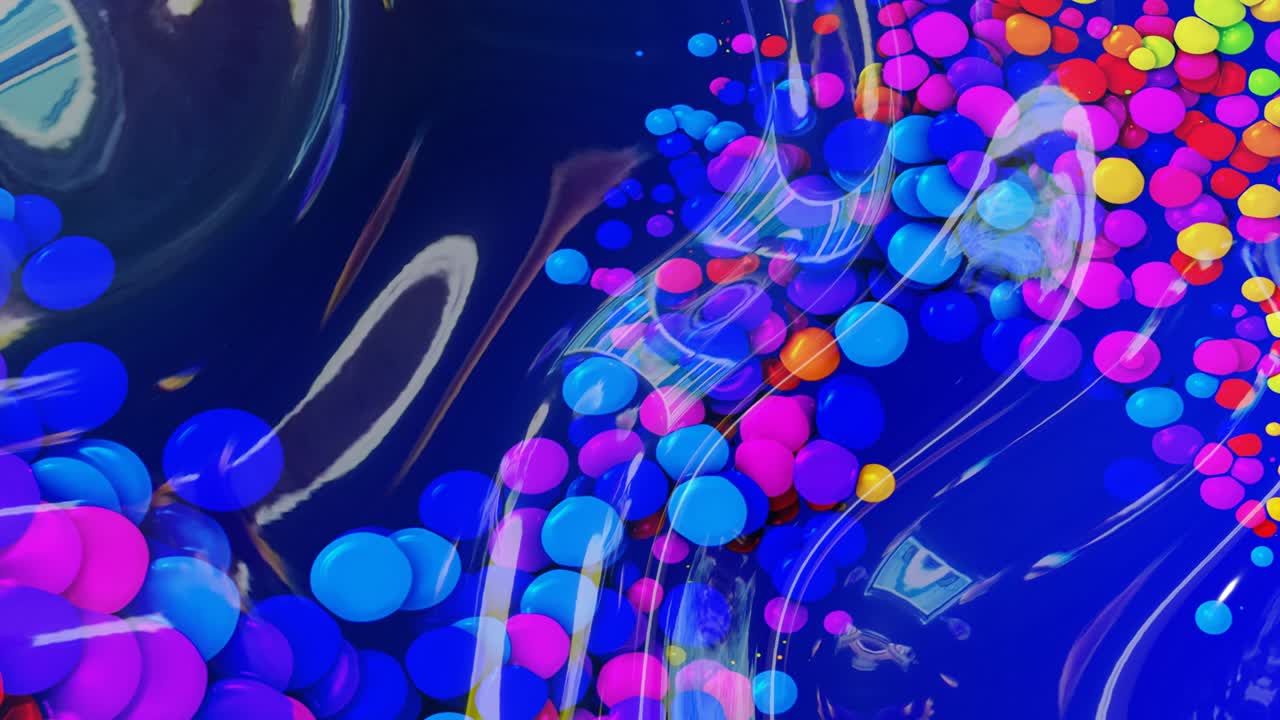 fondo en bucle abstracto de superficie brillante brillante como líquido azul ondulado con círculos de color arco iris flotan como gotas de pintura en aceite. hermoso fondo creativo con gradiente de color en 4k. 3d