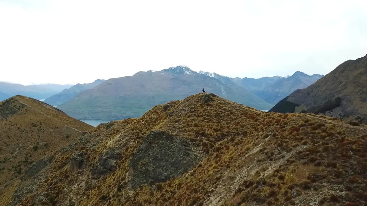 shooint @ben lomond pista de senderismo en queenstown nueva zelanda con el uso de dji mavic pro
