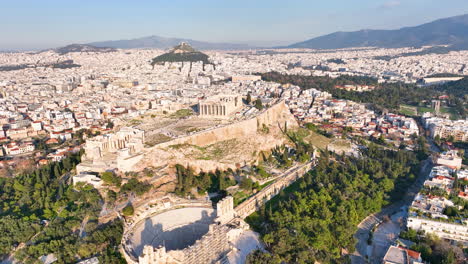 Drone-footage-of-the-Acropolis-of-Athens,-Greece