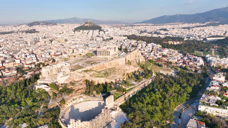 imágenes de drones de la acrópolis de atenas, grecia