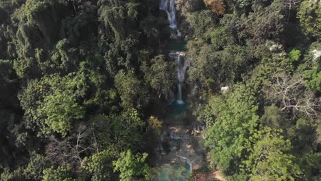 Erstaunlicher-Kuang-Si-Wasserfall-In-Laos-Bei-Sonnenaufgang,-Luftaufnahme