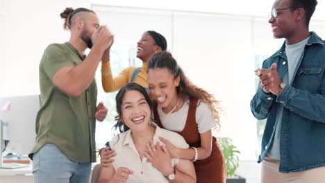 Celebración-De-La-Oficina,-Equipo-De-Diversidad