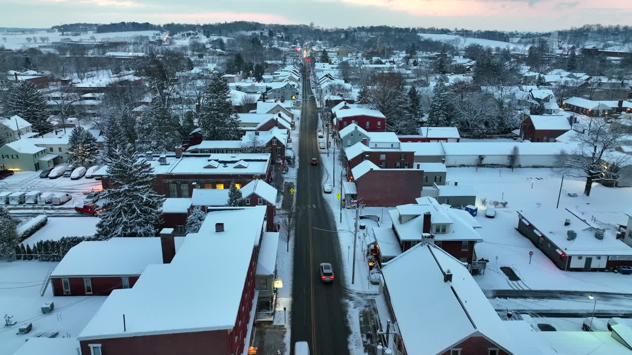 눈으로 덮힌 미국의 마을