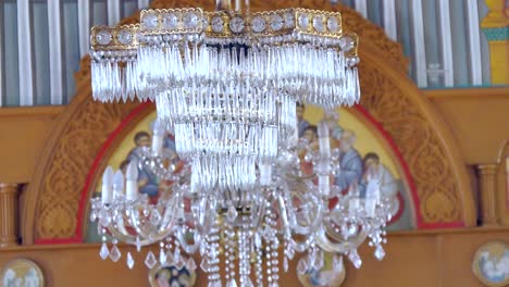 closeup-shot-of-an-elegant-and-beautiful-chandelier