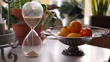 Hourglass-sand-falling-in-slow-motion