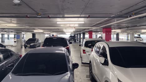 estacionamiento subterráneo