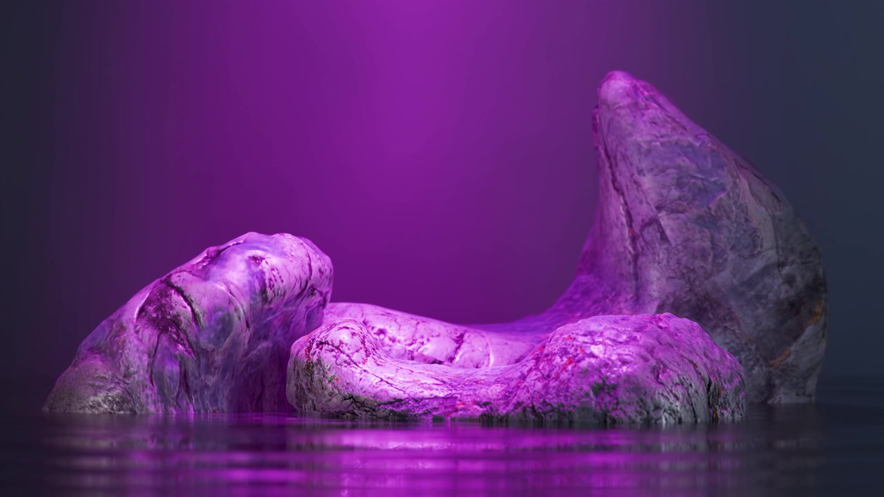 Formation rocheuse abstraite illuminée par une lumière violette vibrante