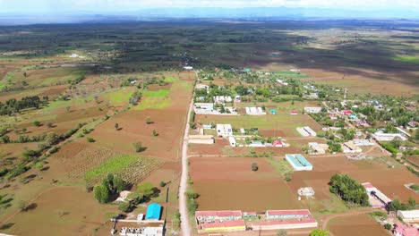 asentamientos rurales de áfrica, casas rurales de kenia, granjas de agricultura verde, asentamientos pobres de áfrica, casas rurales de kenia