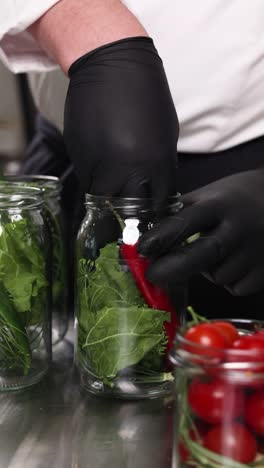 la conservación de las verduras en frascos