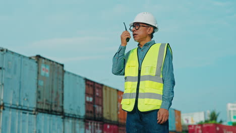 worker communicating at port