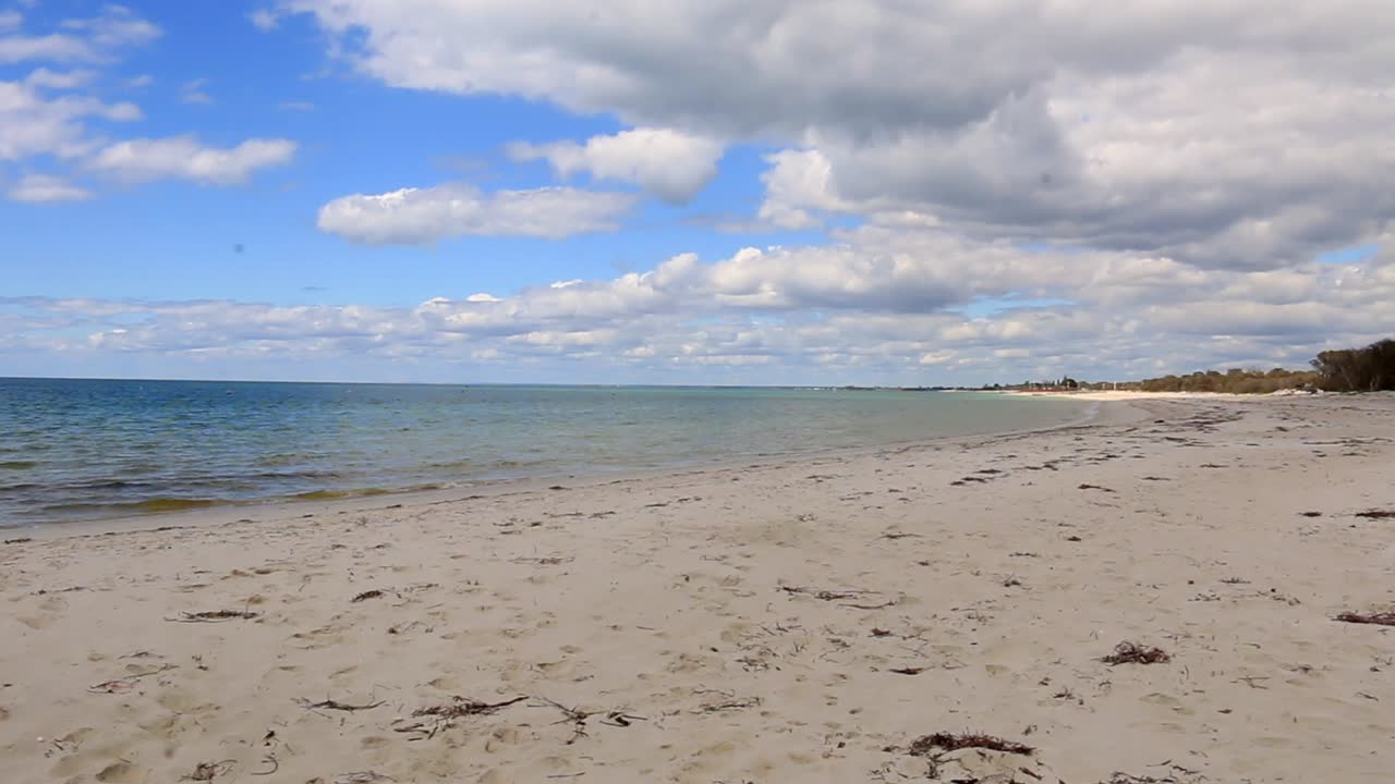 Spiaggia deserta, Baia di Geographe, Busselton, Australia