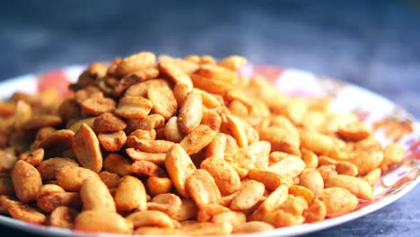 spicy roasted peanuts