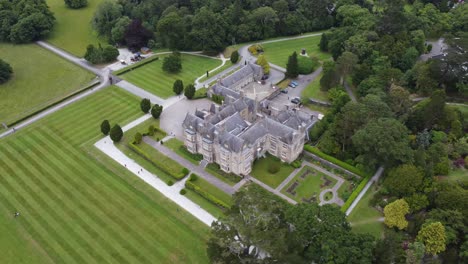 Muckross-Casa-Y-Jardines-Ring-Of-Kerry-Irlanda-Drone-Vista-Aérea