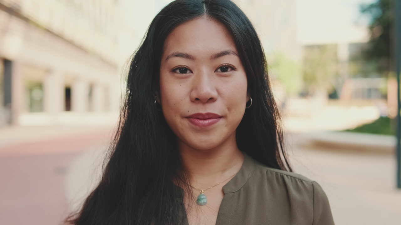 retrato de una mujer asiática