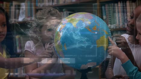 animación del procesamiento de datos sobre escolares que miran el globo en clase