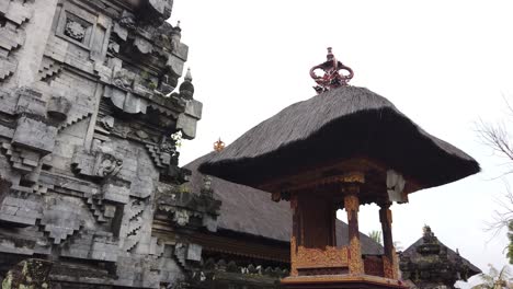 Balinese-Temple-Pavilion-in-Pura-Masceti,-Gianyar,-Bali,-Indonesia,-Architecture-of-Hindu-Religion,-Entrance-Gate,-Bale-Kulkul,-a-Watch-Tower