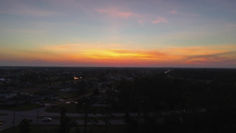 Sunrise-reveal-at-Cape-Coral,-Florida