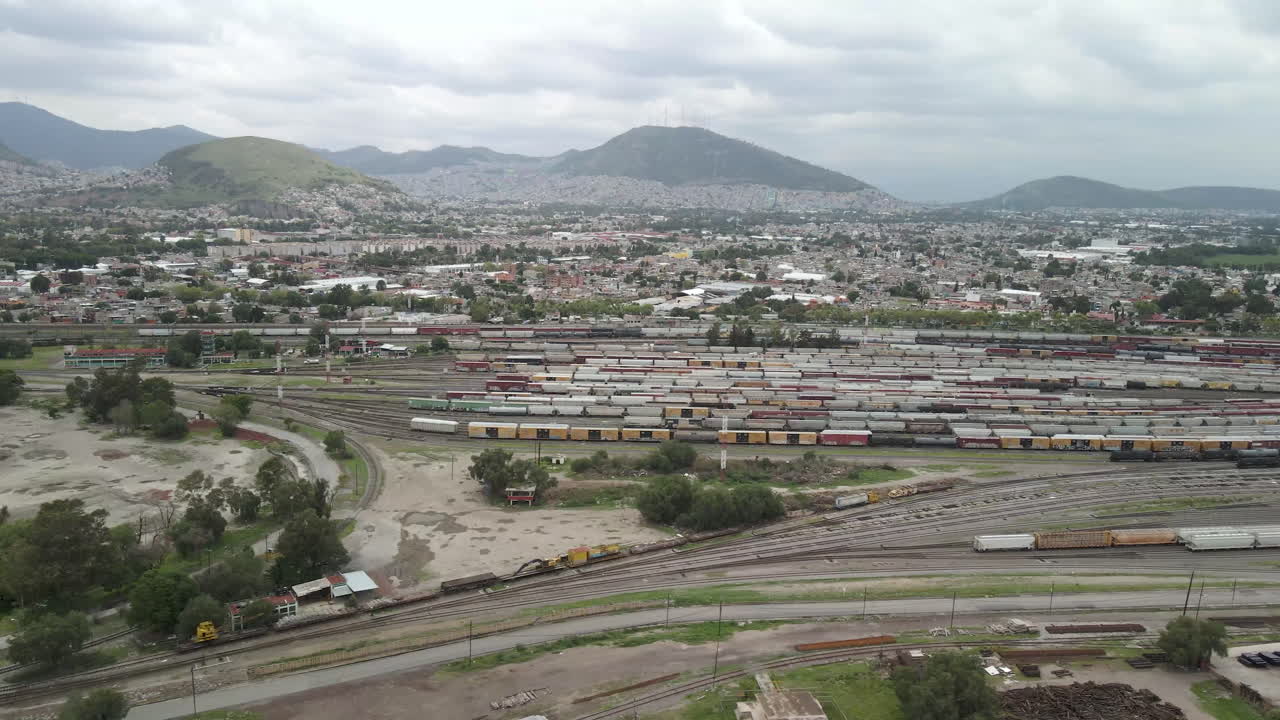 vista aérea de vagones de carga en la estación de la ciudad de méxico