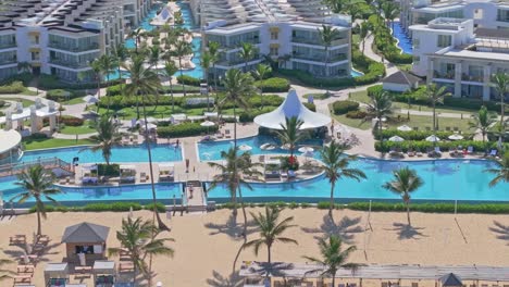 Nickelodeon-Resortkomplex-Am-Meer-In-Punta-Cana-In-Der-Dominikanischen-Republik